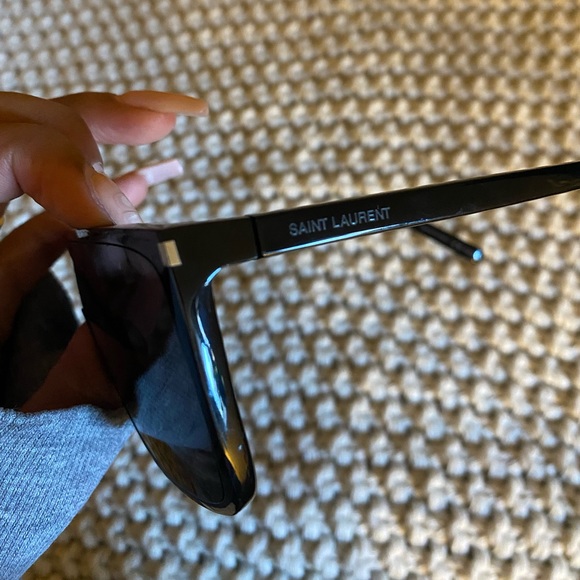 YSL Sunglasses (season 20) - Picture 2 of 5
